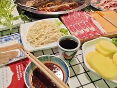 -山悦里 山野·鲜火锅(罗斯福广场店)
