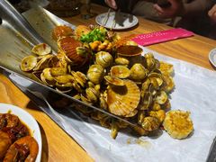-嗨辣小聚·盘锦河蟹·海鲜烧烤龙虾(盘锦十年好店)