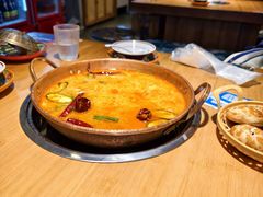 -洱火云南酸菜牛肉火锅(石景山当代商城店)