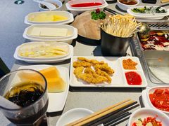 -海底捞火锅(新松江路生日主题店)