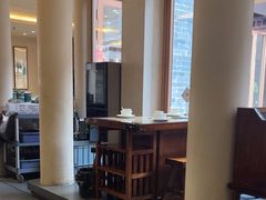 -四点金粥底火锅(沂州里店)