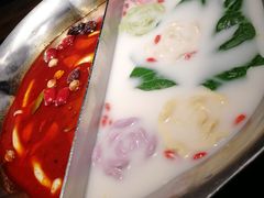 -湊湊火锅·茶憩(新中关购物中心店)