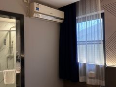 -柏曼酒店(广州长隆旅游度假区汉溪长隆地铁站店)