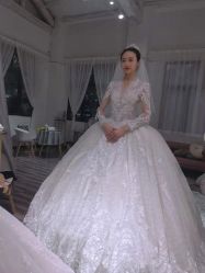 -Lady  Jane高端婚纱礼服馆