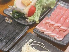 -呷哺呷哺(万达新世界店)
