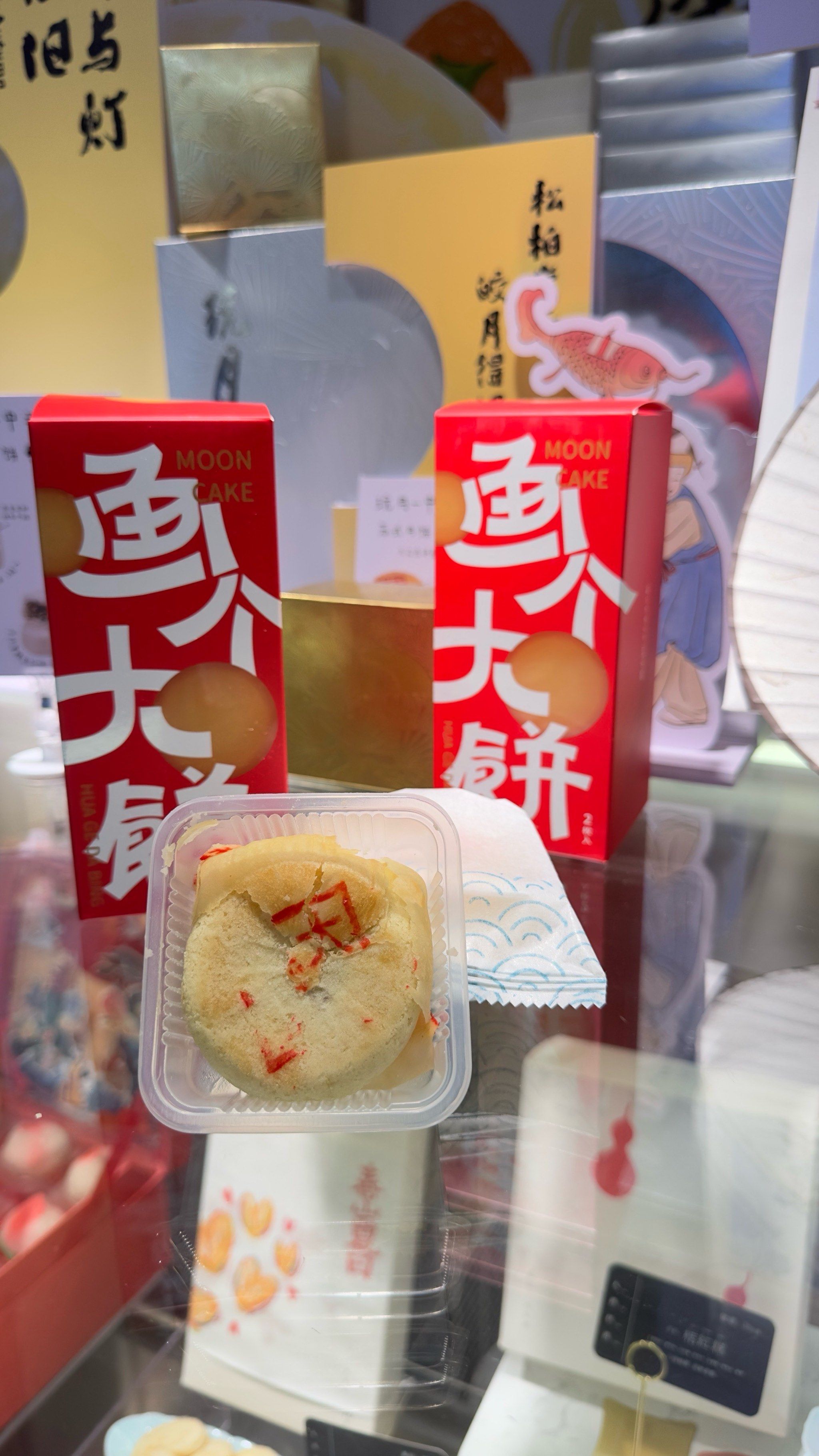 大兴糕团在银泰负一楼换了位置重装开业了