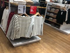 -优衣库(哈尔滨香坊万达广场店)
