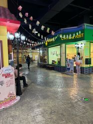 -成都星期8小镇(江宁南路店)