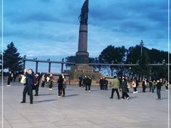 -人民防洪胜利纪念塔