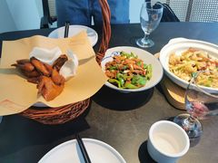 -鸽子侯·家宴·平价海鲜(市图书馆店)
