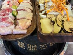 -野·大山里野生菌石锅土鸡(益田假日店)