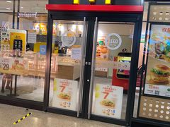 门面-麦当劳(百联西郊购物中心店)