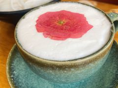 十里桃花奶白酒-桥香园过桥米线(国贸店)