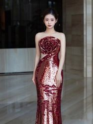 -衣贝姿婚纱礼服馆