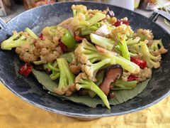 -天天向上素食餐厅(五台山店)