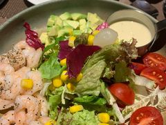 牛油果鲜虾沙拉-秀·爱尔兰餐吧(上海路店)