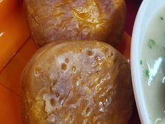 油酥白吉馍-老东镇啤酒屋海鲜加工·蒸汽海鲜·海鲜烧烤(台东店)