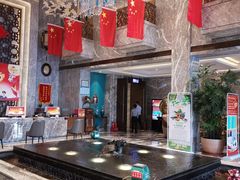 -弘安丽水温泉酒店