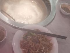 -三头牛·潮汕牛肉生蚝火锅 (夏湾店)