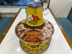 -一口猪海鲜浑锅·东北家常菜