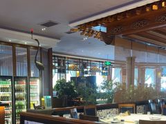 -八府香鸭·啫啫煲(华山路店)