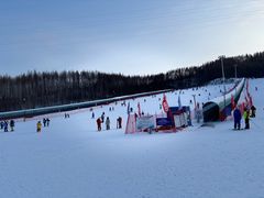 -亚布力新体委滑雪场