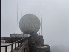 -黄山光明顶山庄