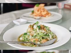 -鞍山大白鲨美食酒店