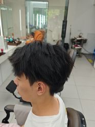 -尤司男士国潮理发馆