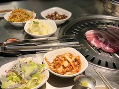 9种小菜-韩聚屋韩国烤肉餐厅(新北万达店)