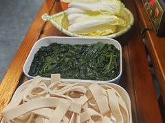 -乡土黄·鲜牛肉火锅·小龙虾(兴业街店)