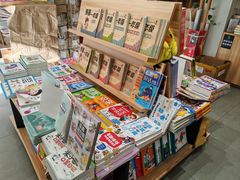 -新华传媒教材书店(中山南二路)