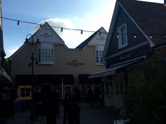 -伦敦比斯特购物村