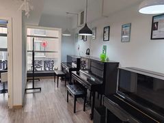 -梅纳·钢琴声乐架子鼓Mena Music(双井店)