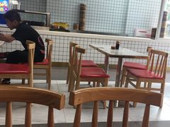 大堂-百年尹氏汤包(湖南路狮子桥店)