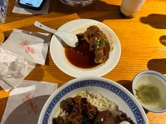 -沪西老弄堂面馆(定西路店)