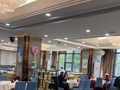 -方鼎食府