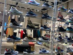-NIKE KICKS LOUNGE体验店(北京新中关店)