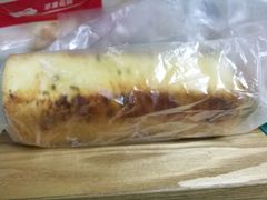 -苹果花园(乳山路店)
