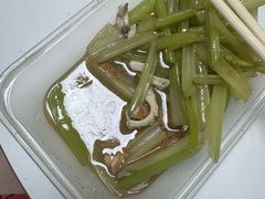 芹菜香干炒肉丝-奶奶的味道(胶州路店)