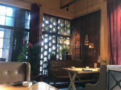 -70后饭吧(府河街店)