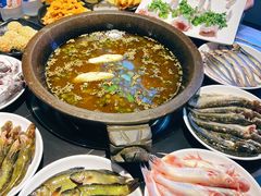 -石锅苗苗鱼(武汉首店)