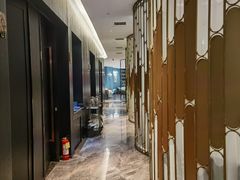 圆圆的屏风后面是圆桌小包厢-柒园·三十年创意杭帮菜(龙湖滨江天街店)