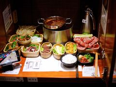 -独食火锅·半米屋台(直营总店)