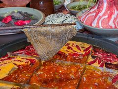 -纸盐河码头火锅(十八梯店)