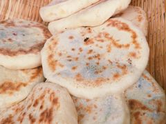 刚出炉的饼子热腾腾-眼镜粑粑