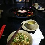 份量也不多,服务态度是比较好的,环境还算可以吧