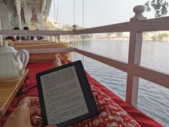 -Lake Shore Hotel & Restaurant
