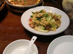 -阿瓦山寨·湘菜现炒·剁椒鱼头王(咸阳总店)