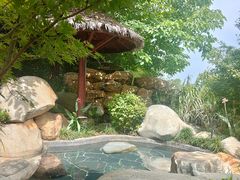 -七彩云南古滇温泉山庄
